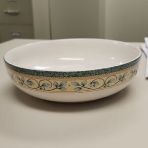 Pfaltzgraff French Quarter Serving Bowl